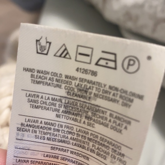 Volcolm Knit Cardigan - Picture 9 of 9